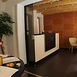 In Hotel 3*