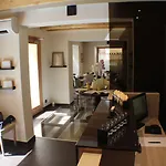 In Hotel 3*