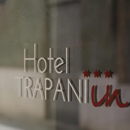 In Hotel 3*