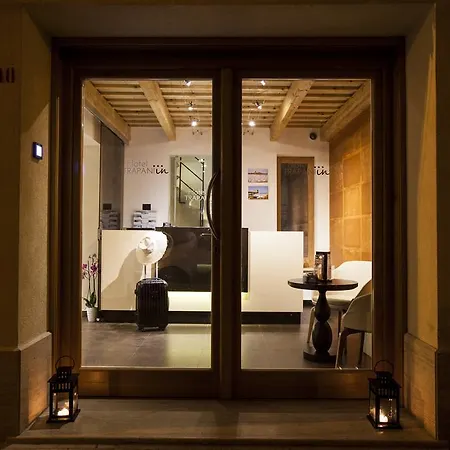 In Hotel Trapani