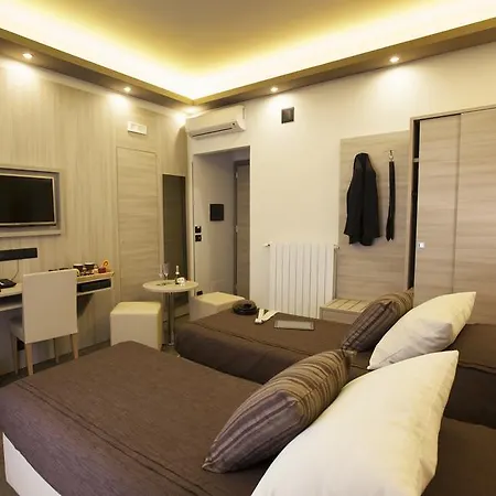 Hotel In 3*